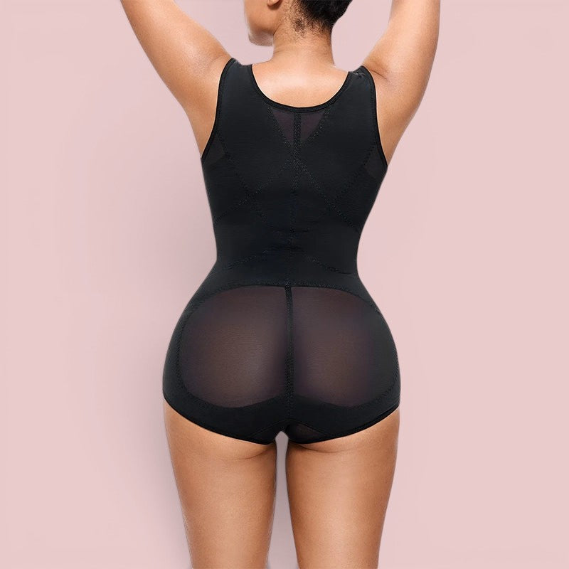 Oddychające body modelujące – kontrola brzucha i efekt push-up pośladków