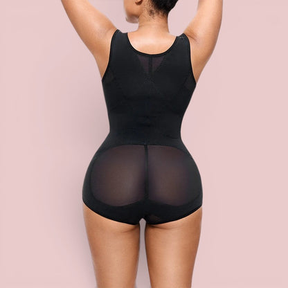 Oddychające body modelujące – kontrola brzucha i efekt push-up pośladków
